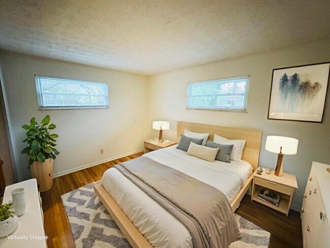 Building Photo - 1016 Lambeth Dr