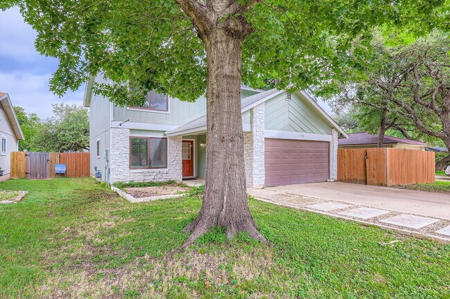 Primary Photo - 11426 Bristle Oak Trail