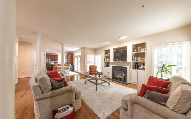 Building Photo - 15806 Copper Beech Dr