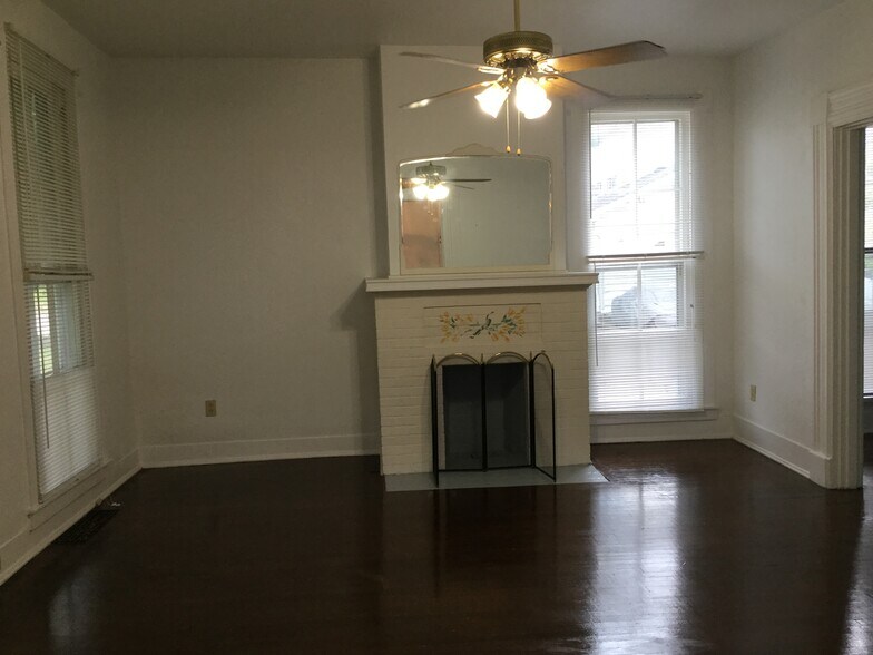 Building Photo - 1215 Liberty St