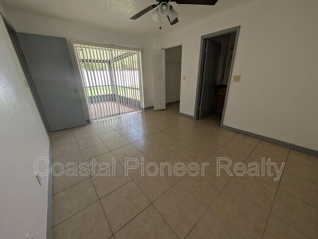 Building Photo - 1331 Coolridge Dr