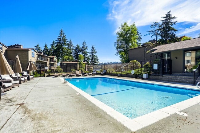 Building Photo - Lake Villas Condominiums ~ Redmond