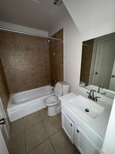 Building Photo - 12282 Wild Pine Dr