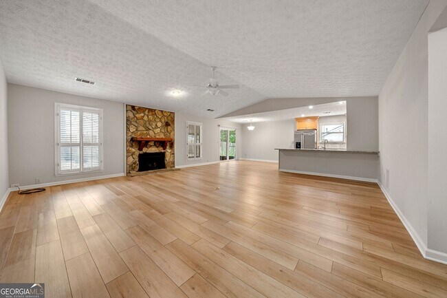 Building Photo - 503 Waterwood Bend