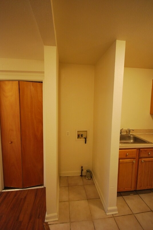 Building Photo - 1027 LaSalle Ave