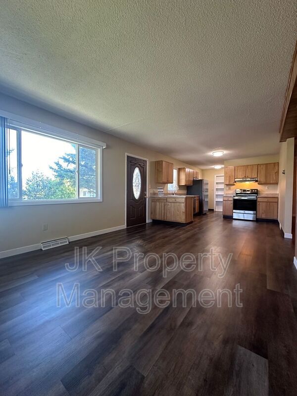 Building Photo - 3600 9th Ave N