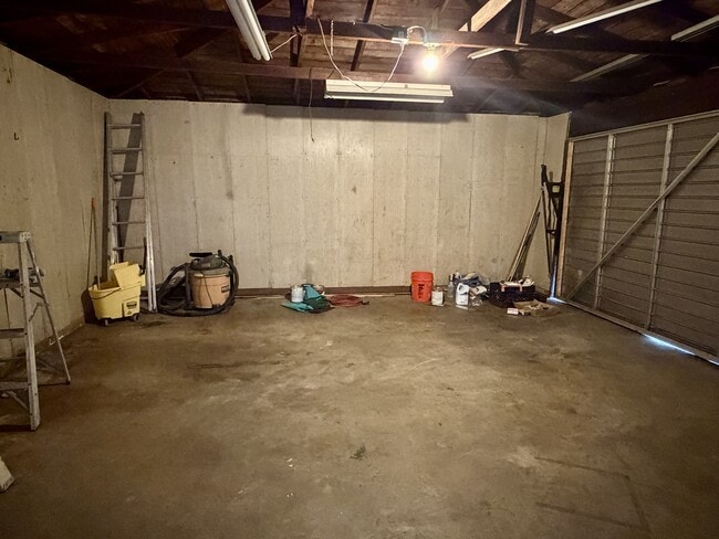 Building Photo - 14512 San Jose Ave