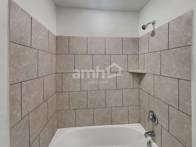 Building Photo - 2705 Iberia Ct