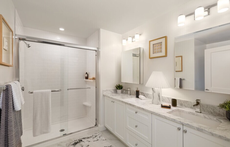 Building Photo - 204 Sherman Rd