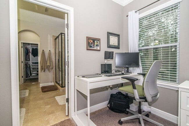 Building Photo - 8114 Champions Forest Way