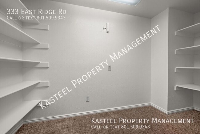 Building Photo - 333 E Ridge Rd