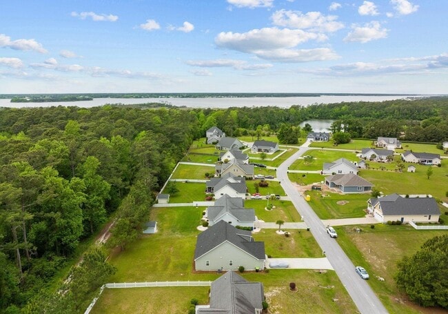Building Photo - 112 Meadowbrook Ct