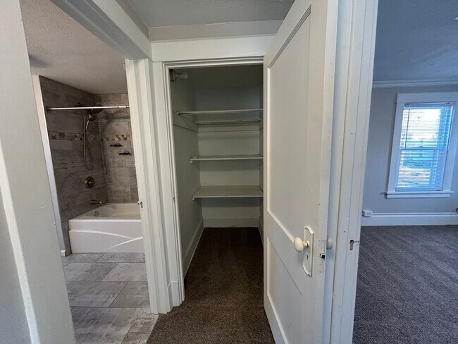 Building Photo - Stunning, Fully Updated 4 Bedroom, 2 Bath Home with Classic Charm!