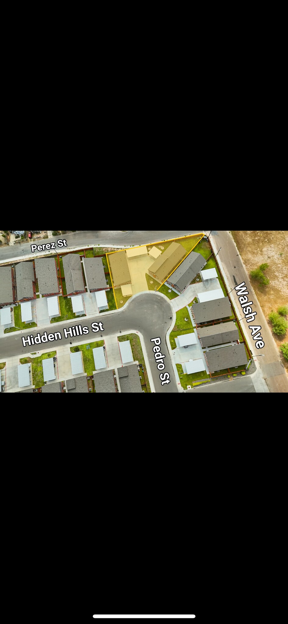 Building Photo - 1007 Hidden Hills St