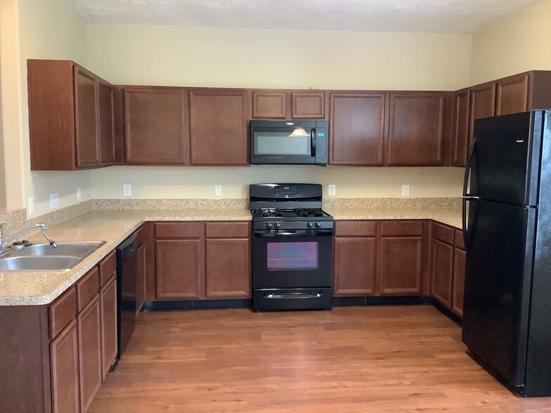 Building Photo - 2207 Steep Pine Trl