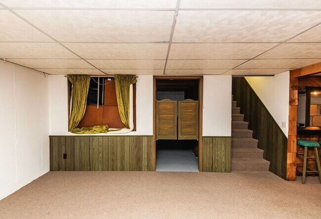 Building Photo - Beautiful 4 Bedroom 3 Bathroom South County Home