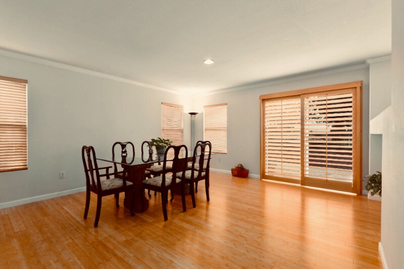 Building Photo - 934 Lafayette Pl