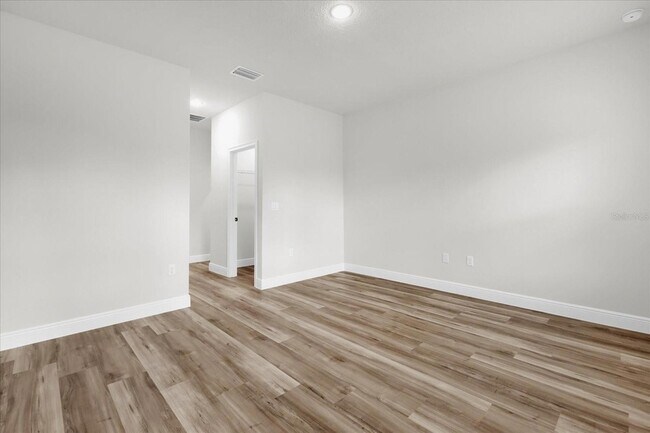 Building Photo - 13590 SW 40th Cir