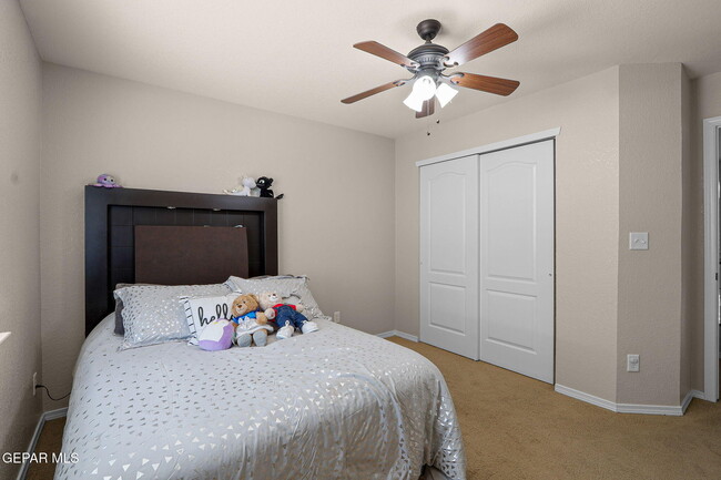 Building Photo - 2057 Shreya St