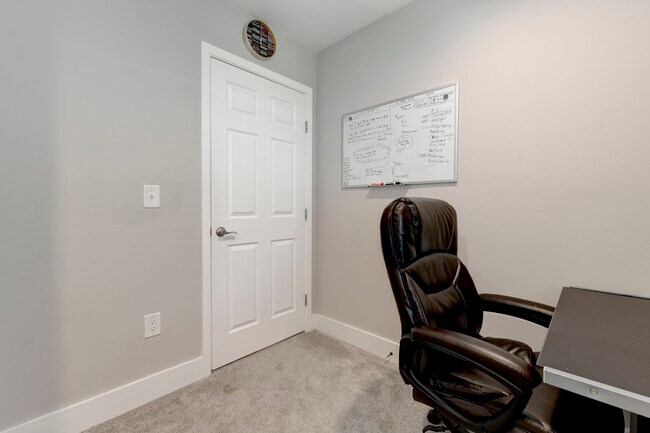 Office - 935 La Posada Dr