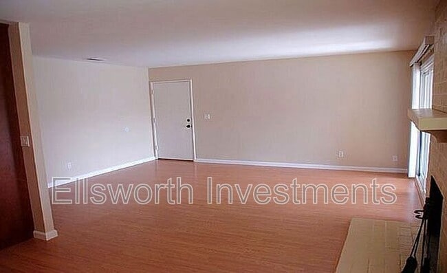 Building Photo - 3665 Morlan St