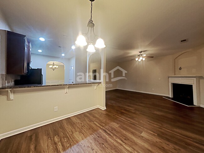 Building Photo - 214 Hidden Creek Pt