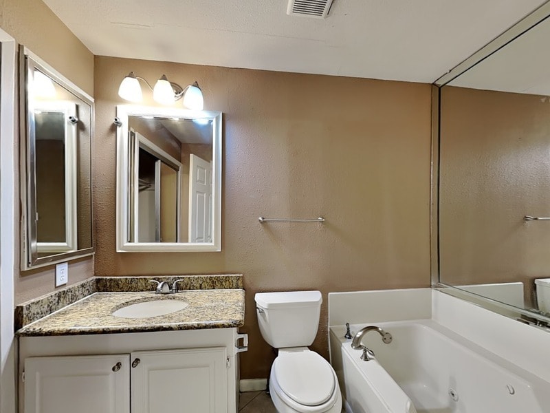 Building Photo - 107 Laurel St