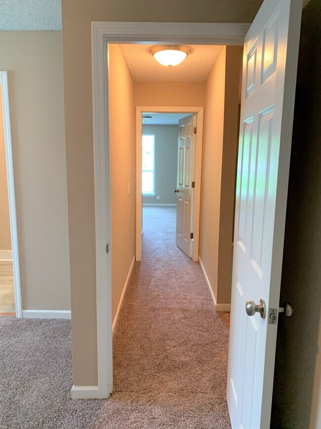 Hallway Between Bedrooms - 137 Colemont Dr