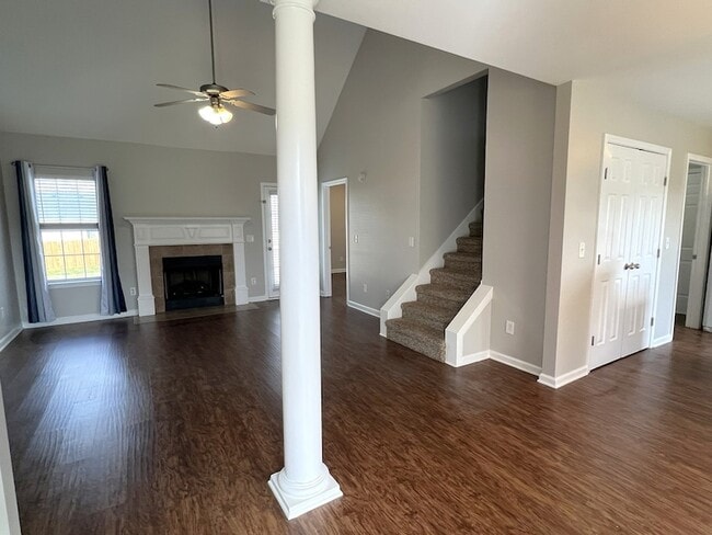 Building Photo - 7008 Riverwalk Blvd