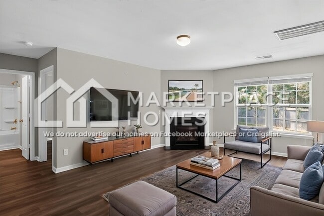 Building Photo - 401 Feather Site Ct