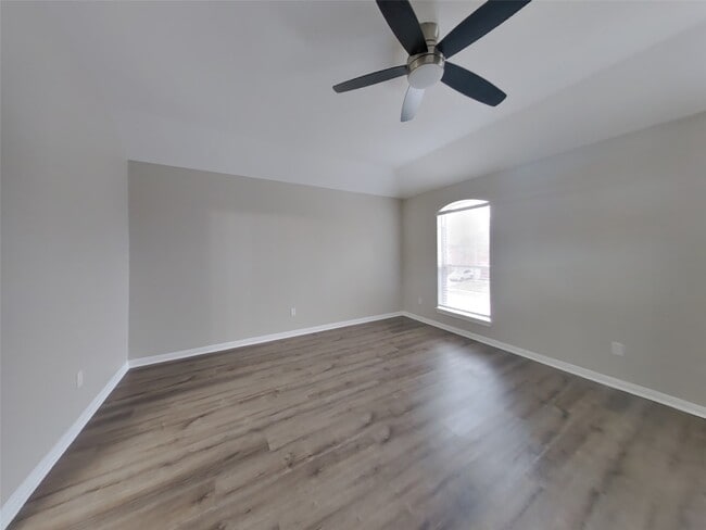 Building Photo - 4015 Camelia Glen Ln