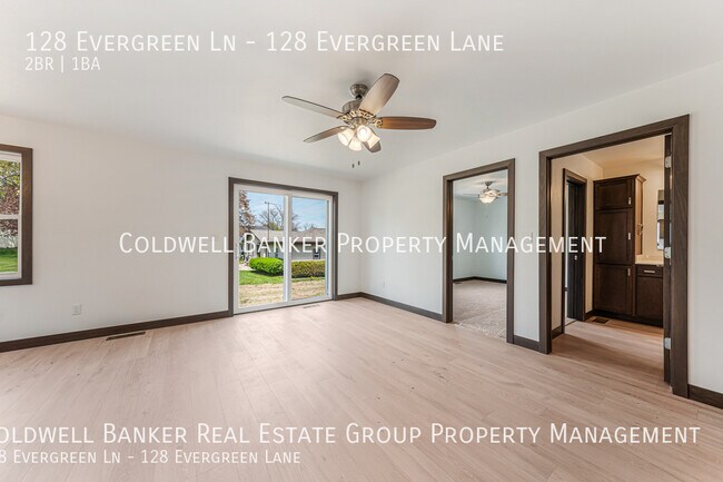 Building Photo - 128 Evergreen Ln