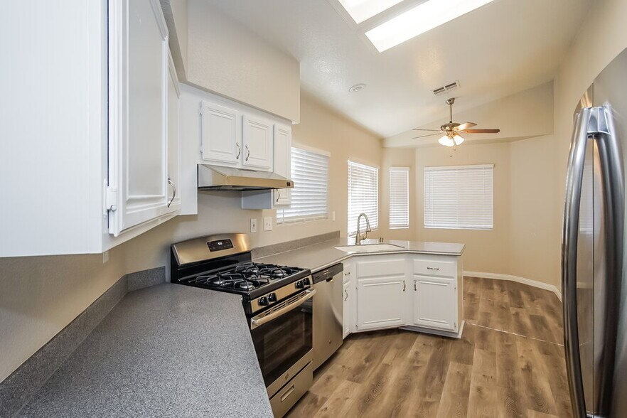 Building Photo - 8024 S Counterpoint Ln