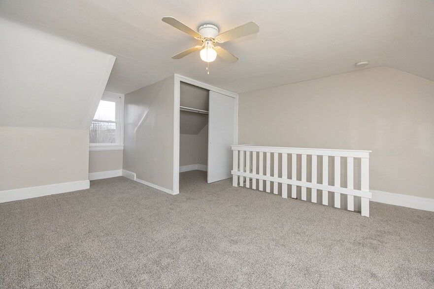 Building Photo - 225 Jefferson Ave