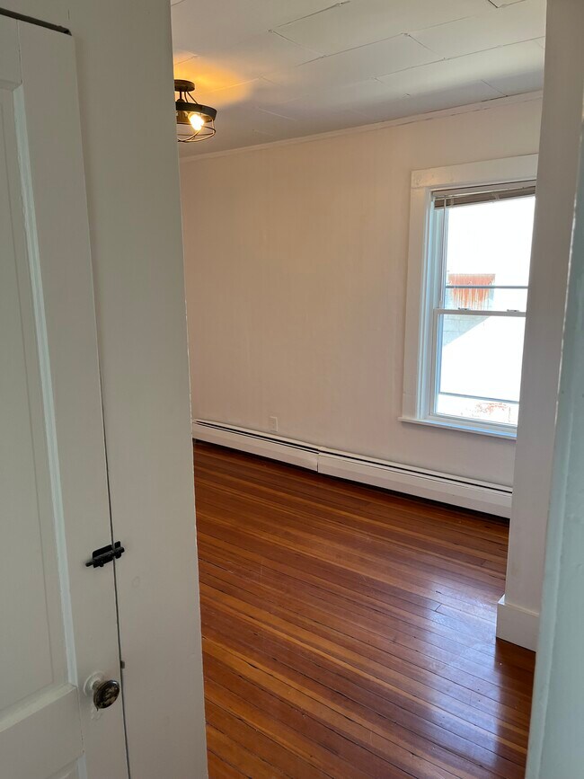 Building Photo - 9 Summer St