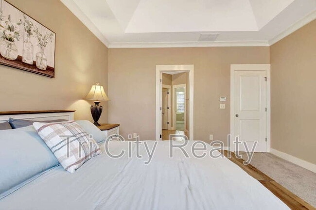 Building Photo - 175 Ridgeway Ct