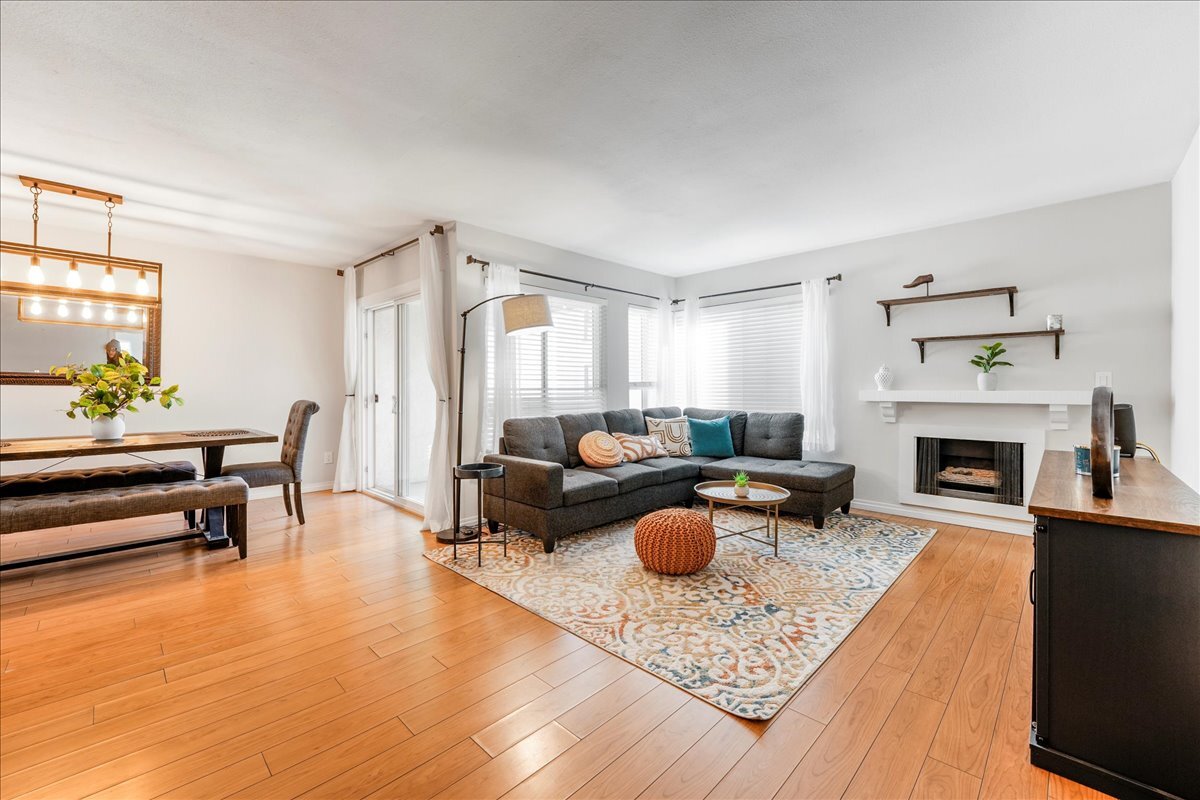 Building Photo - 6747 Friars Rd