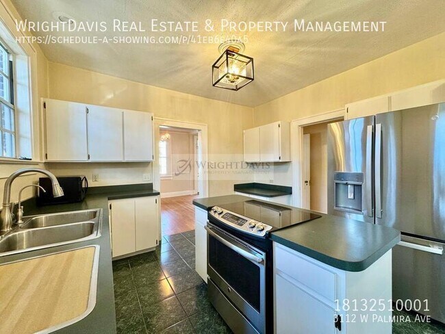 Building Photo - 3112 W Palmira Ave