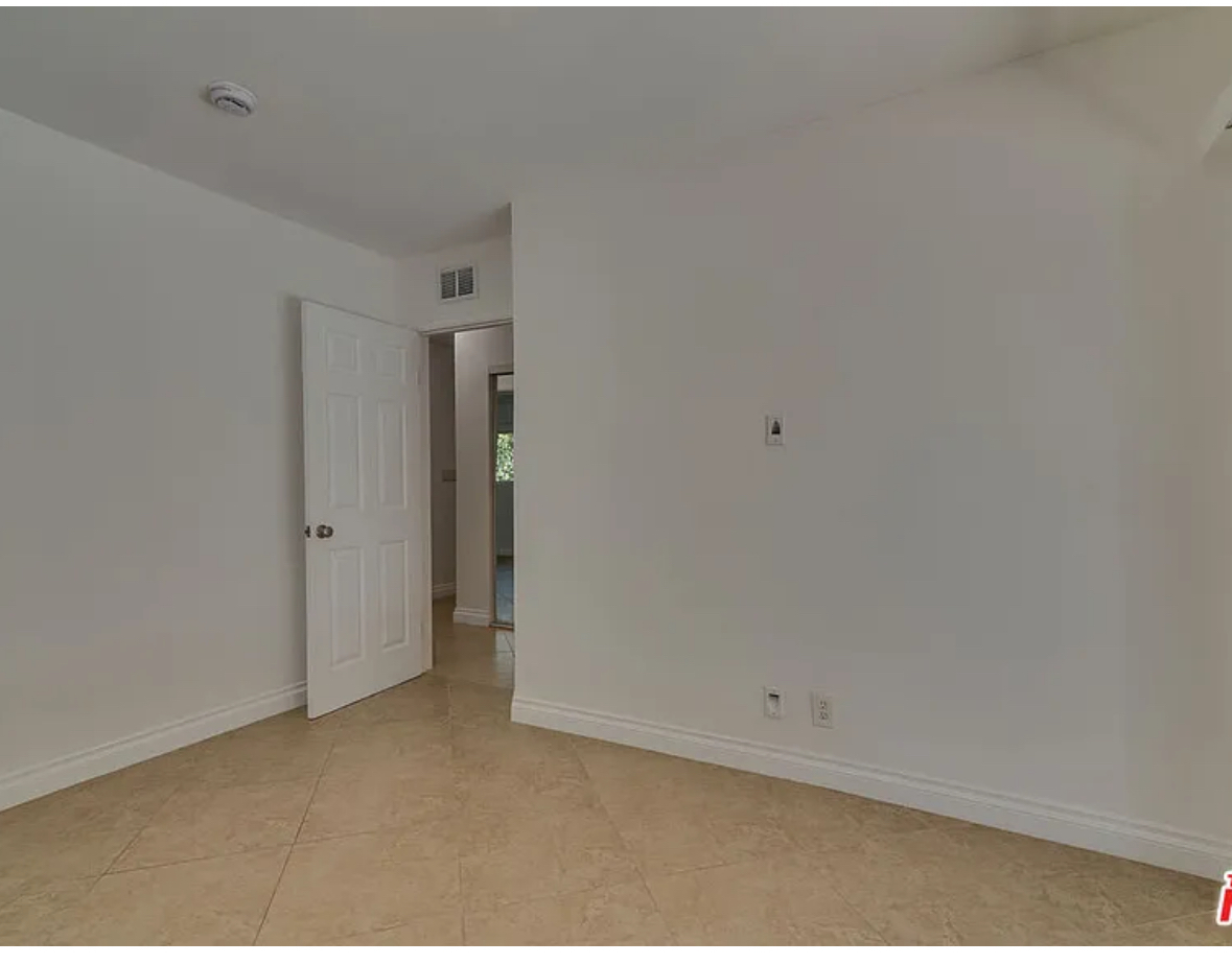 Building Photo - 4833 Alcove Ave