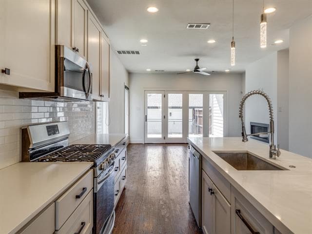 Building Photo - 6166 Llano Ave