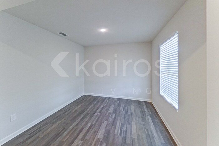 Building Photo - 1600 Forsyth St