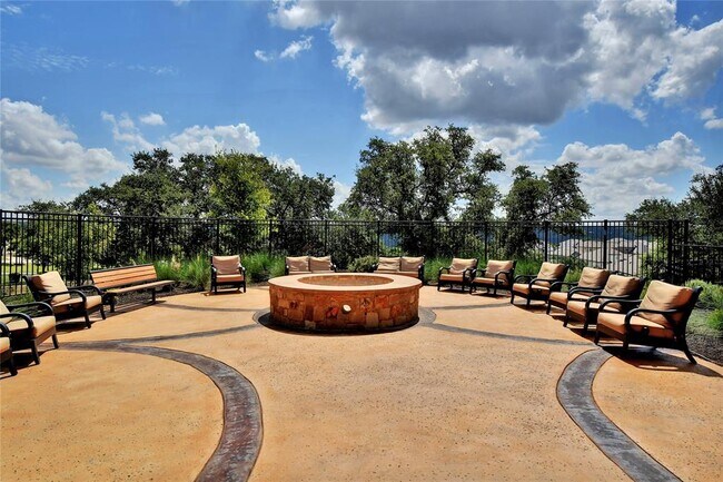 Building Photo - 4009 Benetton Way