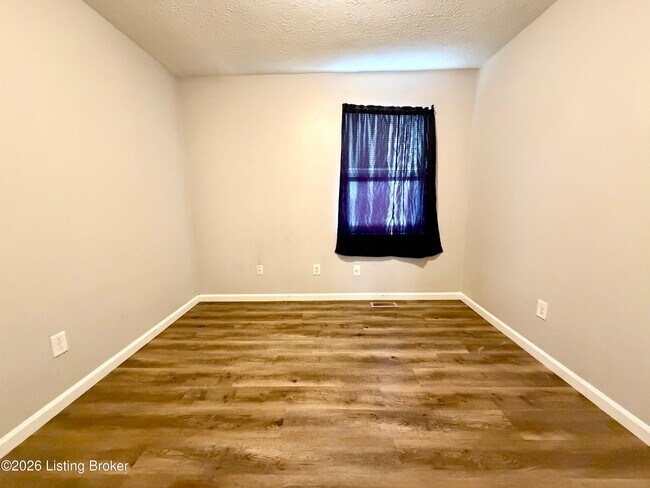 Building Photo - 10809 Oreland Mill Rd