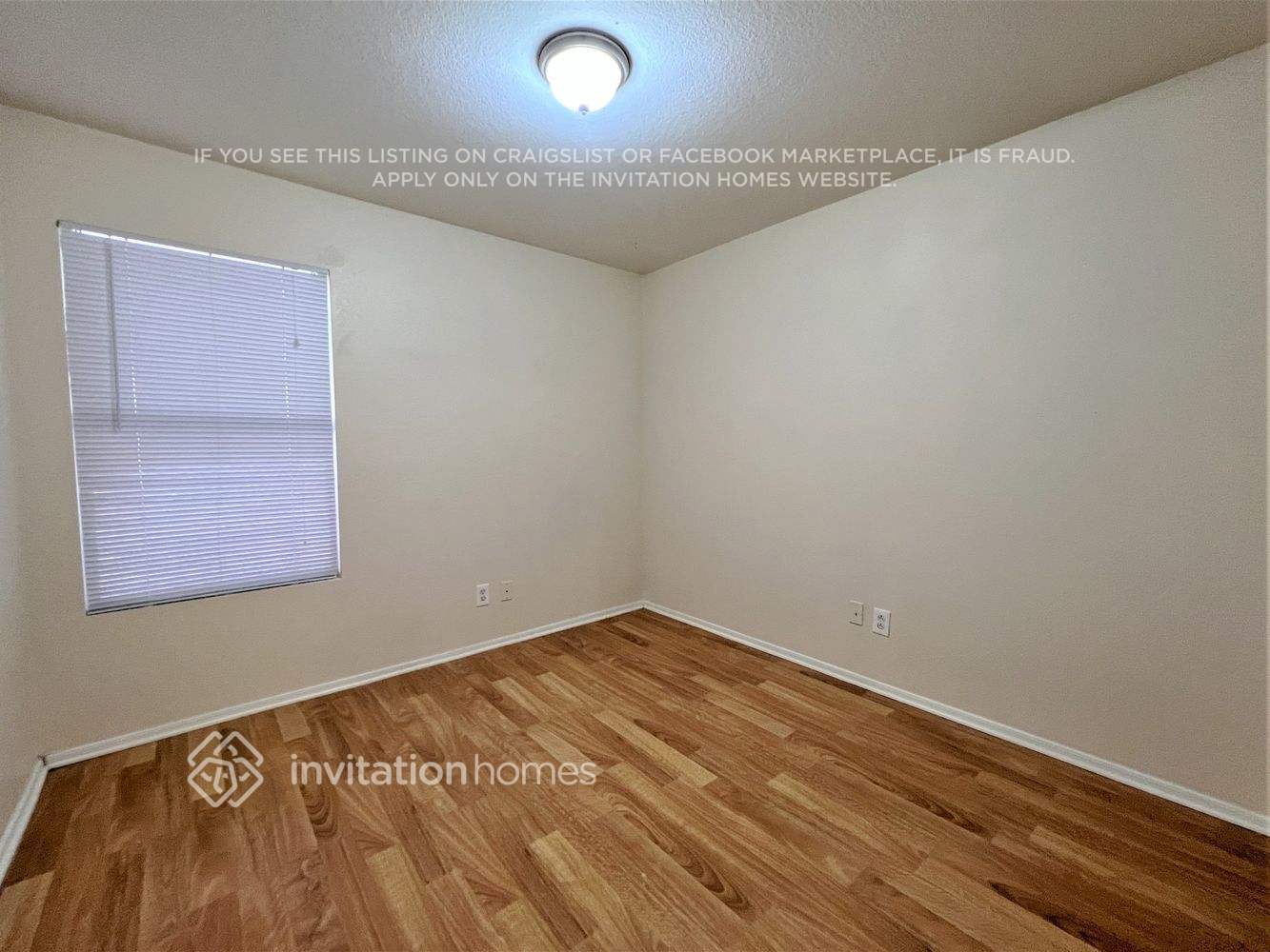 Building Photo - 11311 W Alice Ave