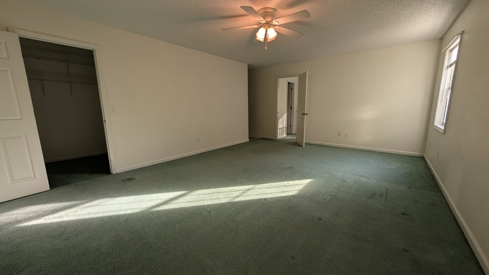 Building Photo - 64 Woodfield Pl