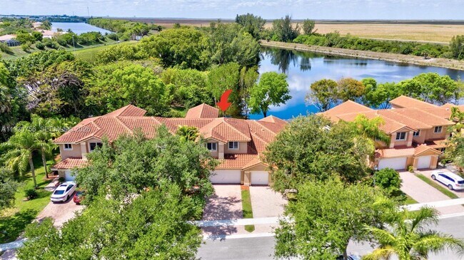 Building Photo - 12618 NW 56th Dr