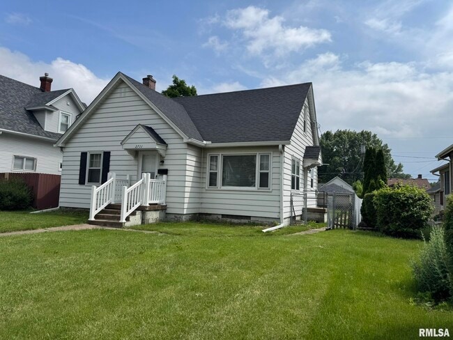 Primary Photo - 2711 E Locust St