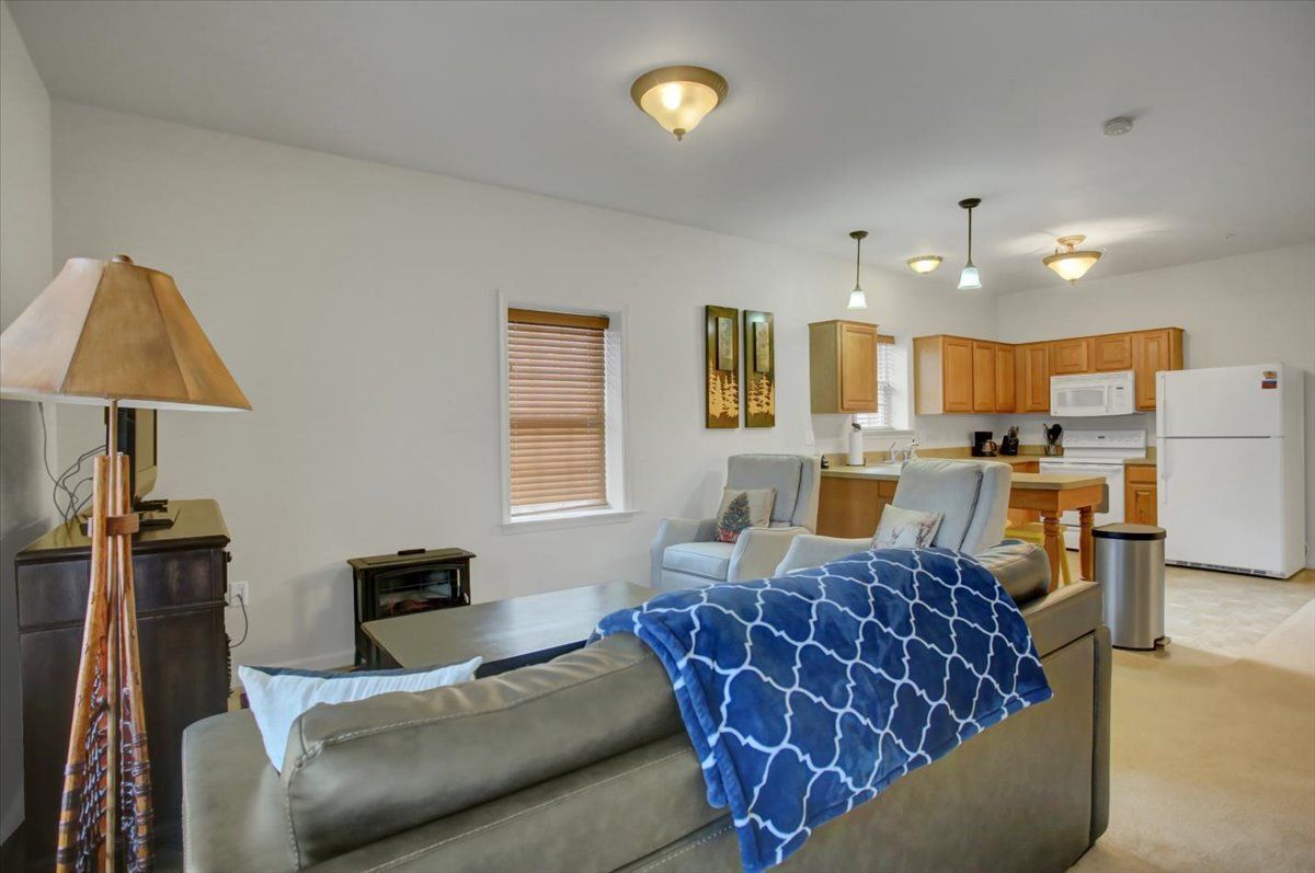 Building Photo - 14200 Northern Lights Drive