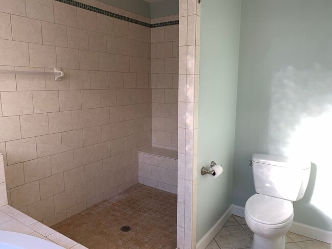 Building Photo - Available Now! 4 Bedroom (with office)-3 Bath- Pets negotiable