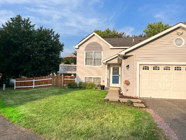 Building Photo - 17604 Lorence Way